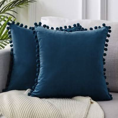 High Quality Ball Lace Plus Pillow Cover